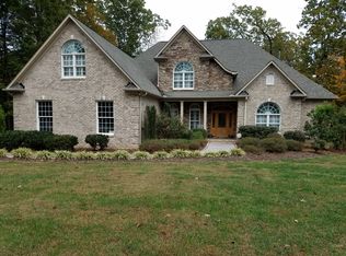 6800 Buckley Dr, Summerfield, NC 27358