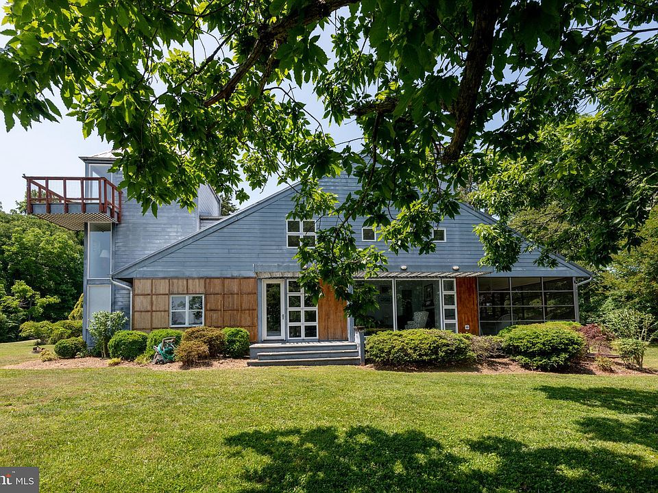 1st image of 22160 Miller Ct