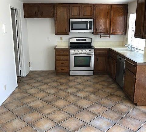 3rd image of 254 Green Heath Pl