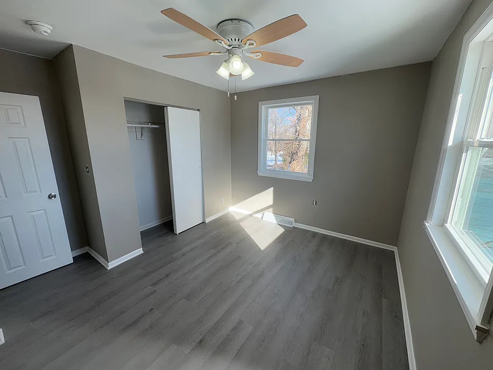 bedroom 2 with closet space