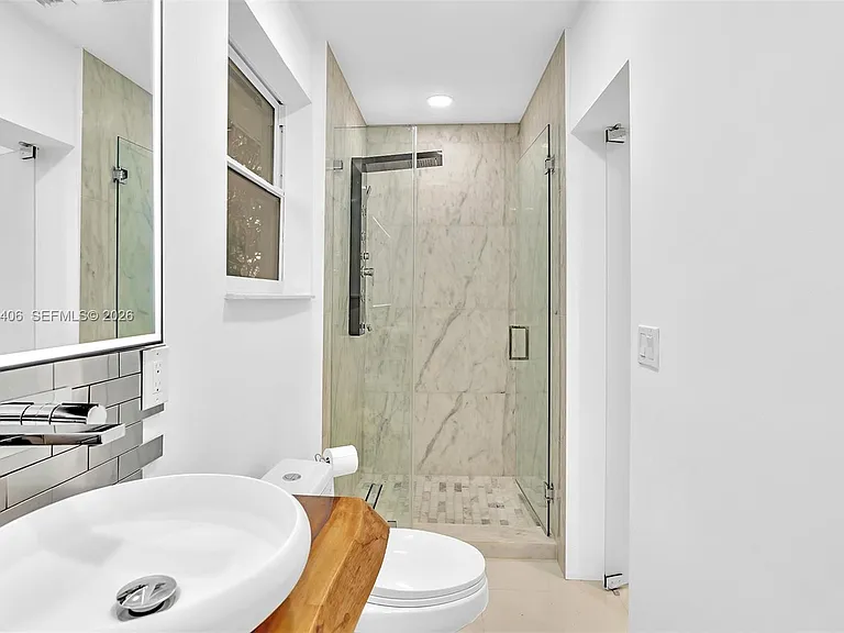 1002 10th St #1002 — Photo 58