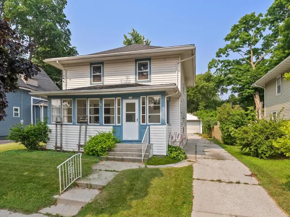 726 North 6th STREET, Manitowoc, WI 54220