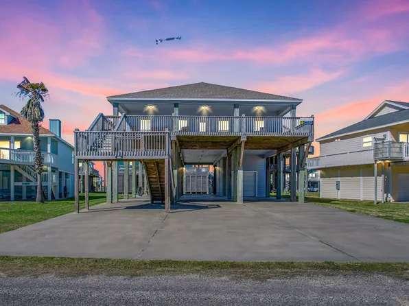 3093 Greg St, Crystal Beach, TX 77650