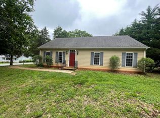 5183 Boonsboro Rd, Lynchburg, VA 24503