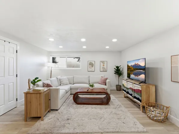 301 E 2700 S APT 1, Salt Lake City, UT 84115
