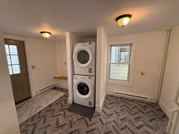 5th image of 341 Main St