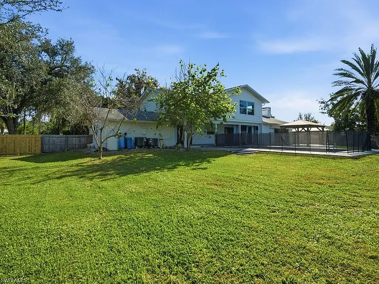 4920 Shady River Ln — Photo 39