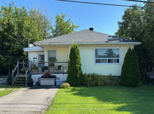 705 Laviolette St, Clarence Rockland, ON K4K 1B1