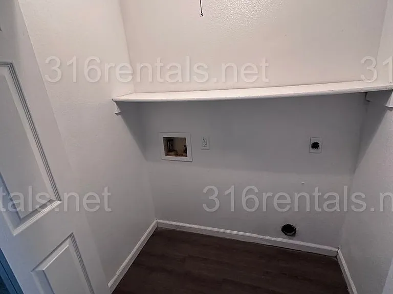 1625 S Beech St #403 — Photo 13