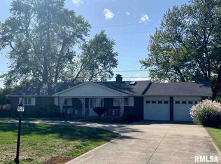 311 Pine Ridge Dr, Washington, IL 61571