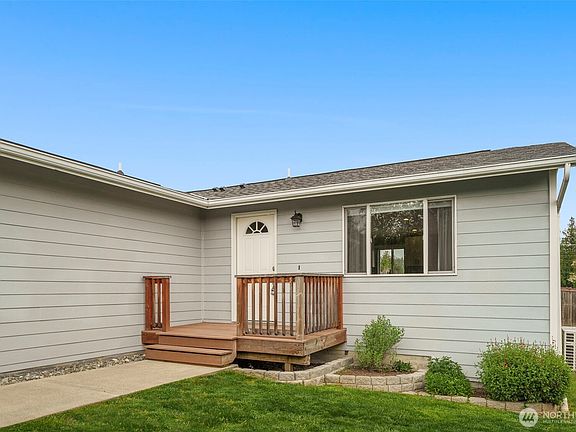 4th image of 9733 65th Drive NE