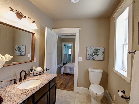 4th image of 3058 W 35th Ave