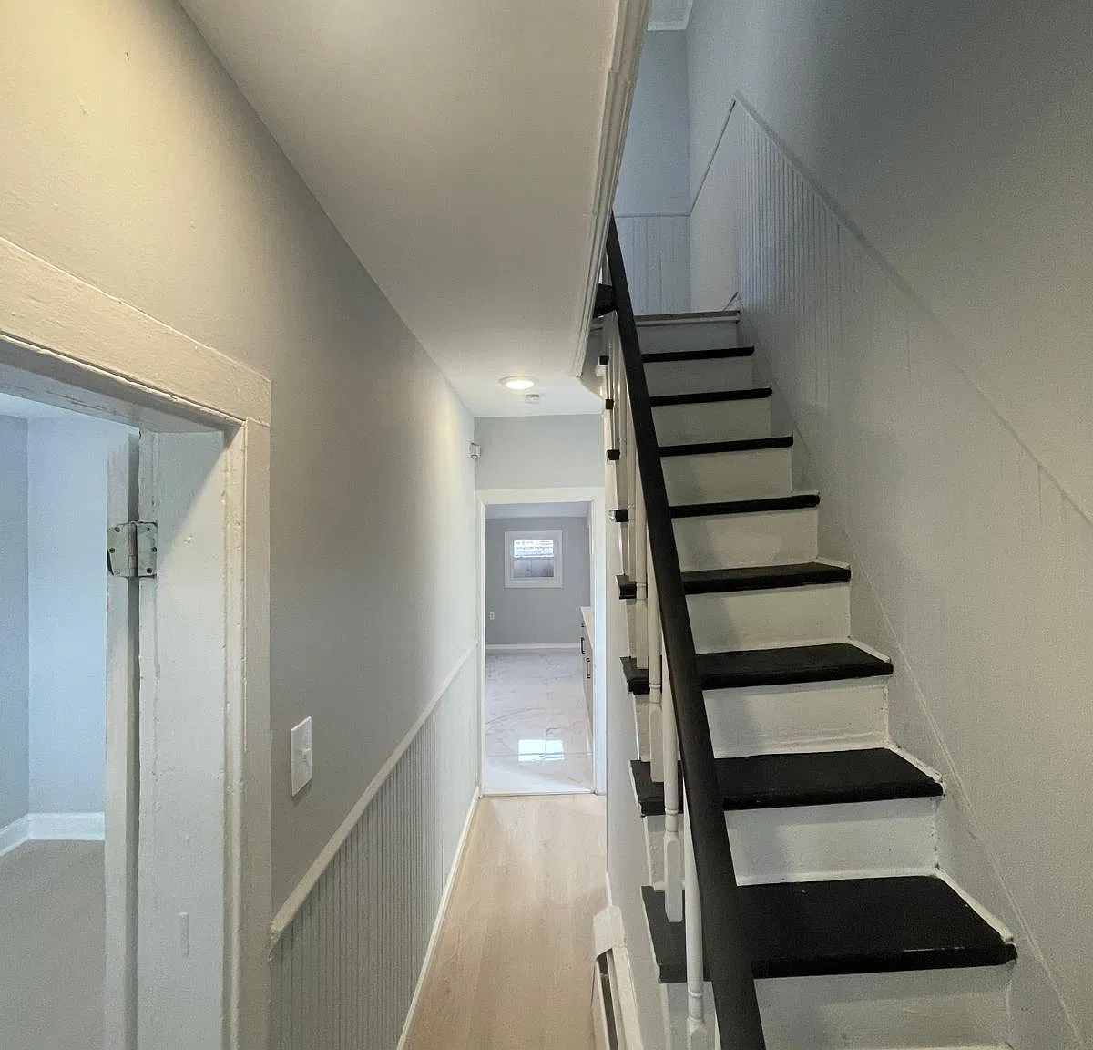 4 bed, $3,000 — Photo 1