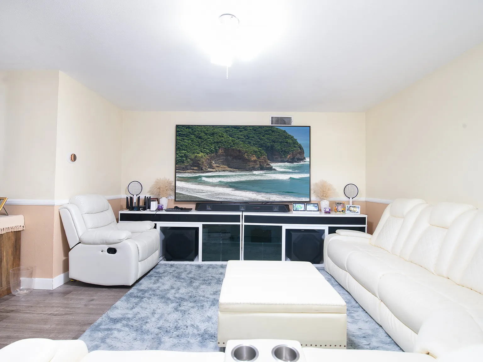 3 bed, 2.5 bath, 1675 sqft, $1,850 — Photo 2