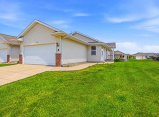 2965 Samuel Ct SW UNIT A, Cedar Rapids, IA 52404