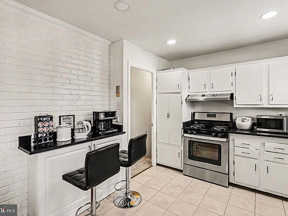 5th image of 7112 Dalhouse St