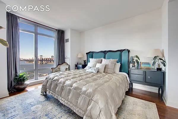 Rented by Compass | media 13