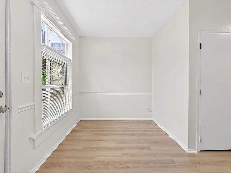 7378 E Main St — Photo 12