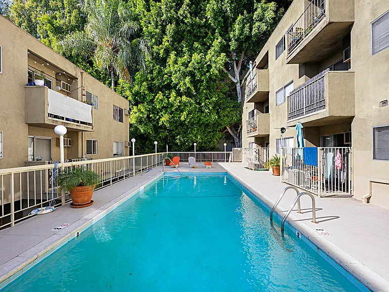 Ten Eleven Palm Avenue — Photo 12