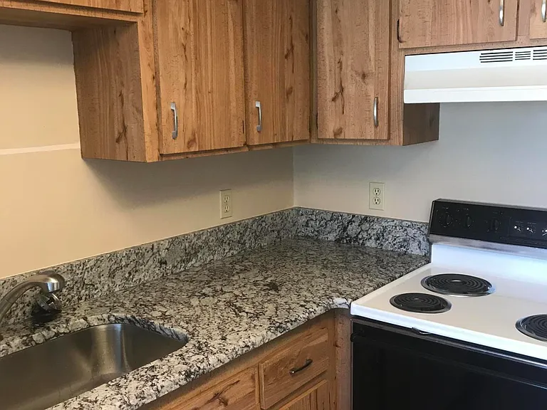 135 Seawind Dr — Photo 6