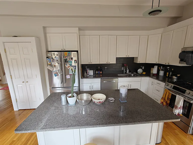 238 Columbia St #3W — Photo 28