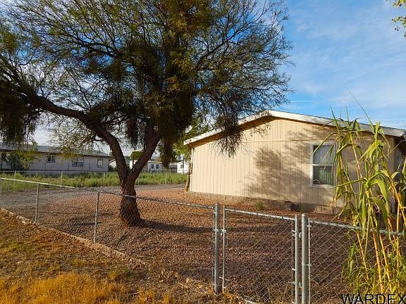 4th image of 2149 E Maverick Dr