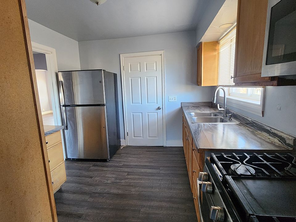 1st image of 1728 Greenview Pl Floor 2