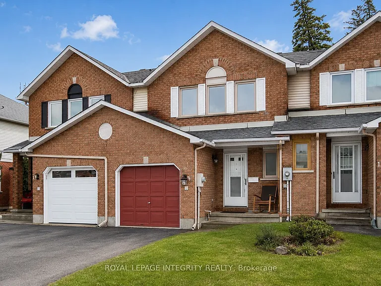 15 Peterson Pl — Photo 1