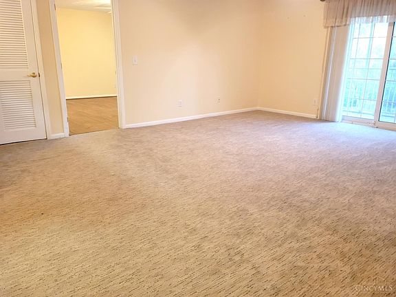 3rd image of 3340 Emerald Lakes Dr Unit 2B