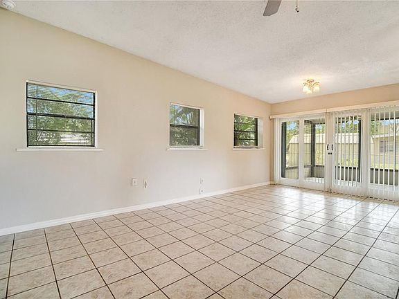 3rd image of 305 Verbena Dr