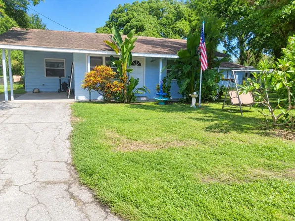 498 Stremma Rd, Largo, FL 33770