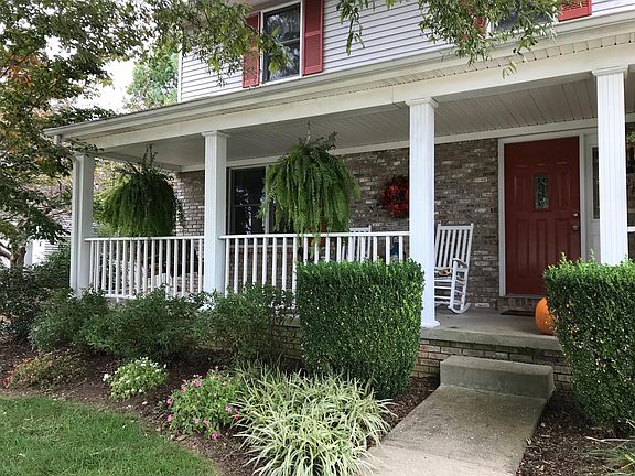 5th image of 1029 Silver Creek Dr