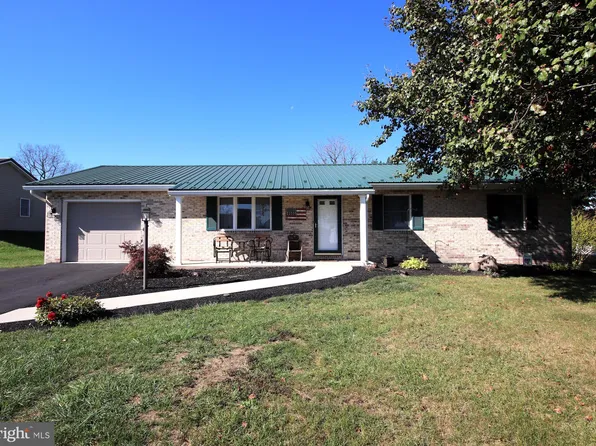 9223 Branch St, Greencastle, PA 17225