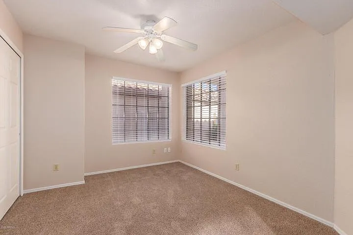 1326 W Clear Spring Dr — Photo 5