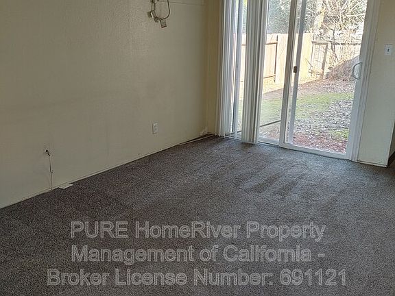 3rd image of 3150 Bredehoft Way