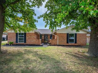 120 Sheridan Pl, Chickasha, OK 73018