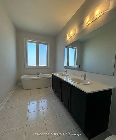 134 Mumbai Dr — Photo 23