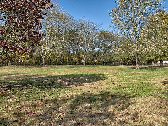 5th image of 737 Windwood Dr