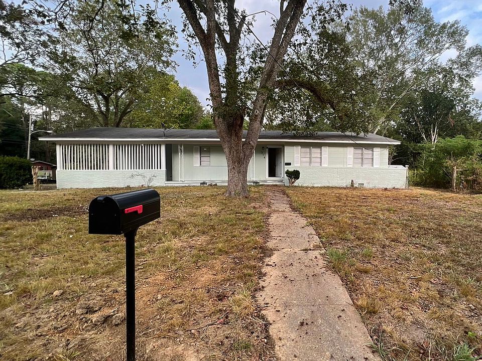 1st image of 314 McDowell Park Cir