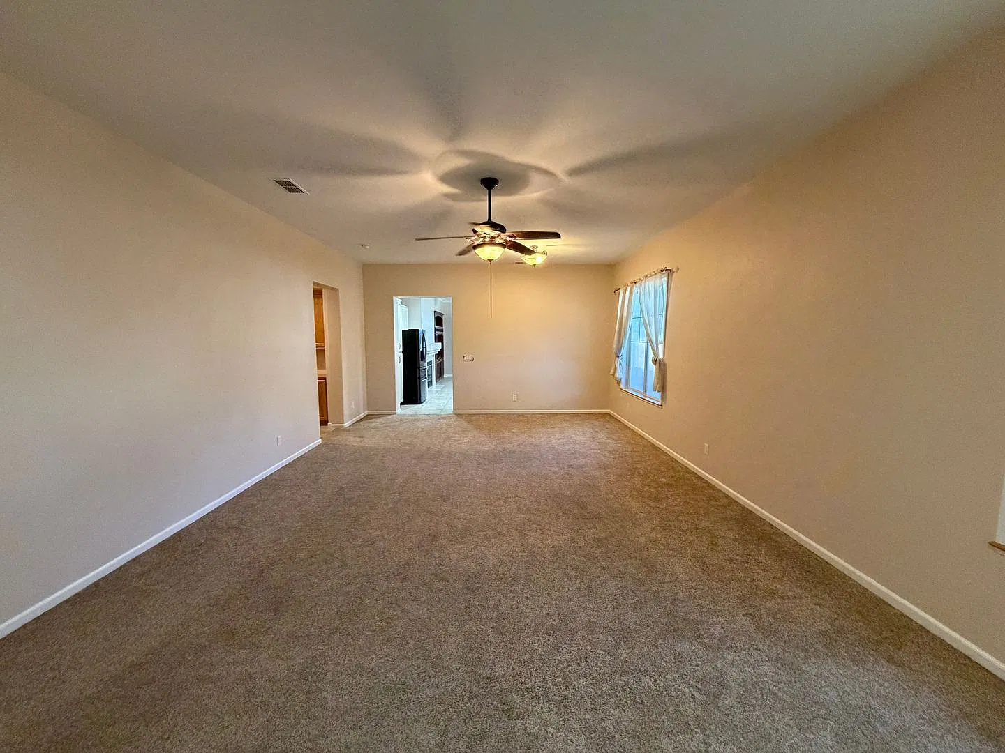 Spacious 4-Bedroom Home in Desirable Tracy Neighborhood! — Photo 3
