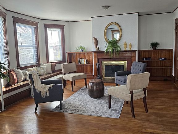 5th image of 336 Burncoat St
