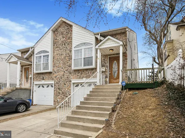 4617 Linden Ave #B, Philadelphia, PA 19114