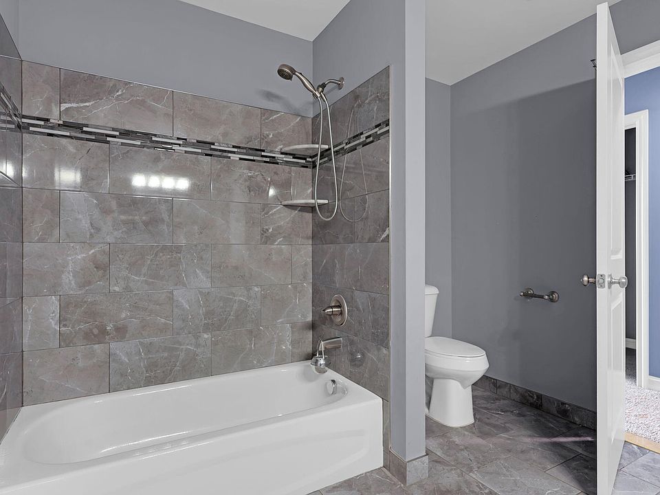 48484 Jefferson Ave, photo 25