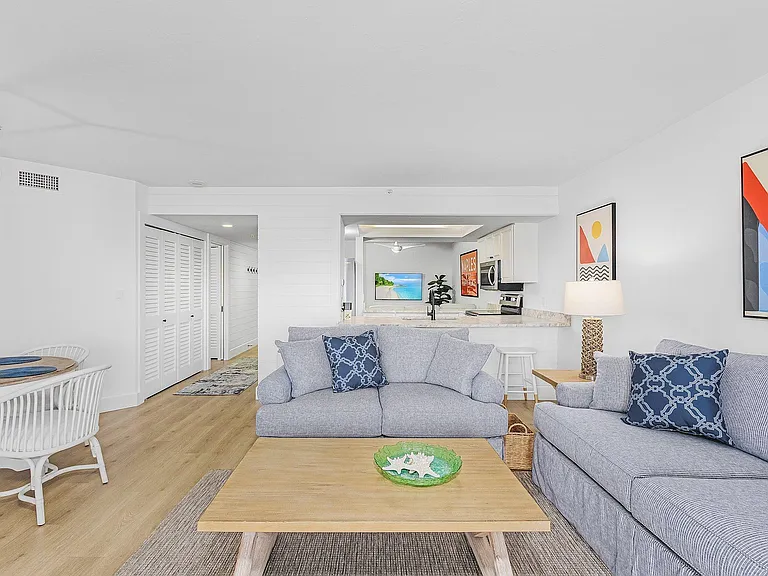 50 Seagate Dr #302 — Photo 14