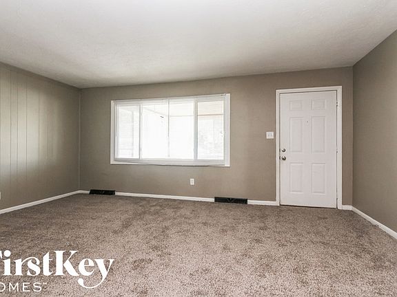3rd image of 3555 S Sadlier Dr