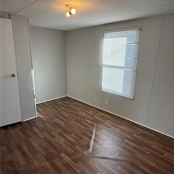 48 Valtlee Dr — Photo 3