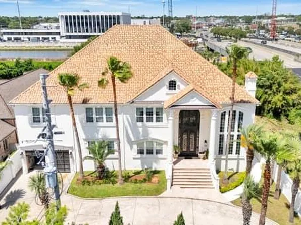 5874 Bellaire Dr, New Orleans, LA 70124