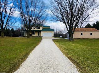 8175 Hubbard Valley Rd, Seville, OH 44273