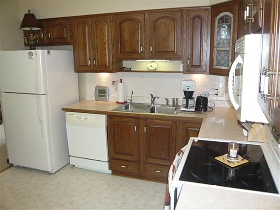 4th image of 1529 18th Avenue Ct