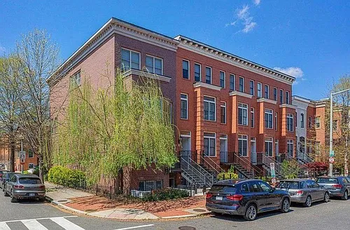 1220 4th St NW #1 Photo 1